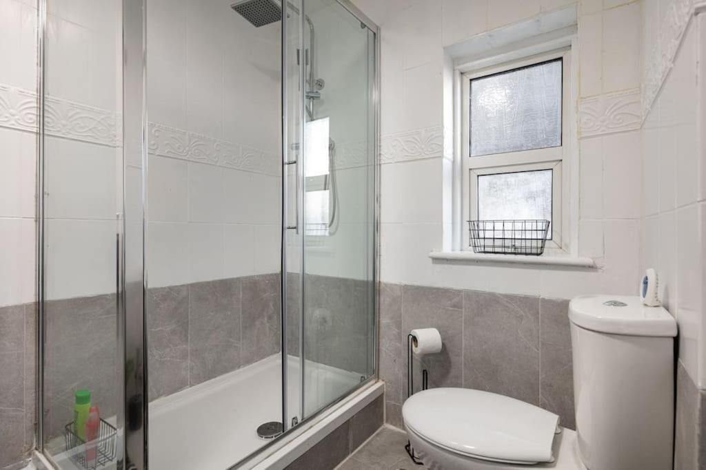 2A - Bright & Airy 2 Bed Flat - 20 Mins To Central Londýn Exteriér fotografie