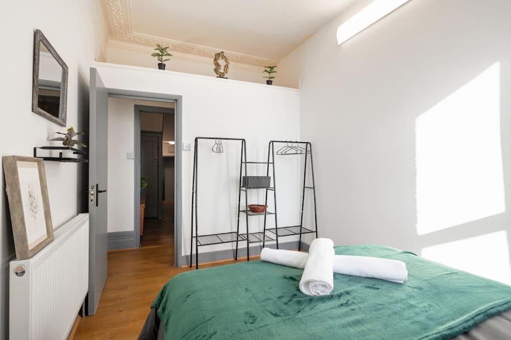 2A - Bright & Airy 2 Bed Flat - 20 Mins To Central Londýn Exteriér fotografie